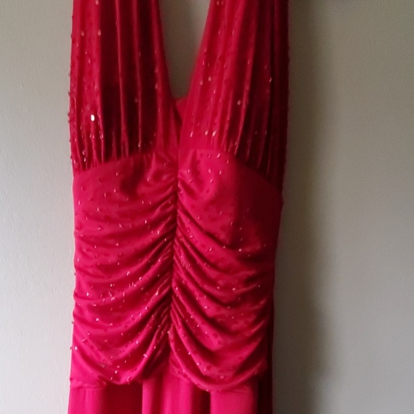 Halter dress - Picture 3 of 5